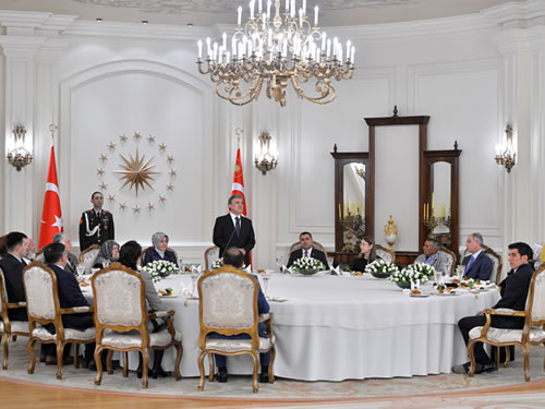 President Gül Hosts Iftar for Families of Martyrs, War Veterans